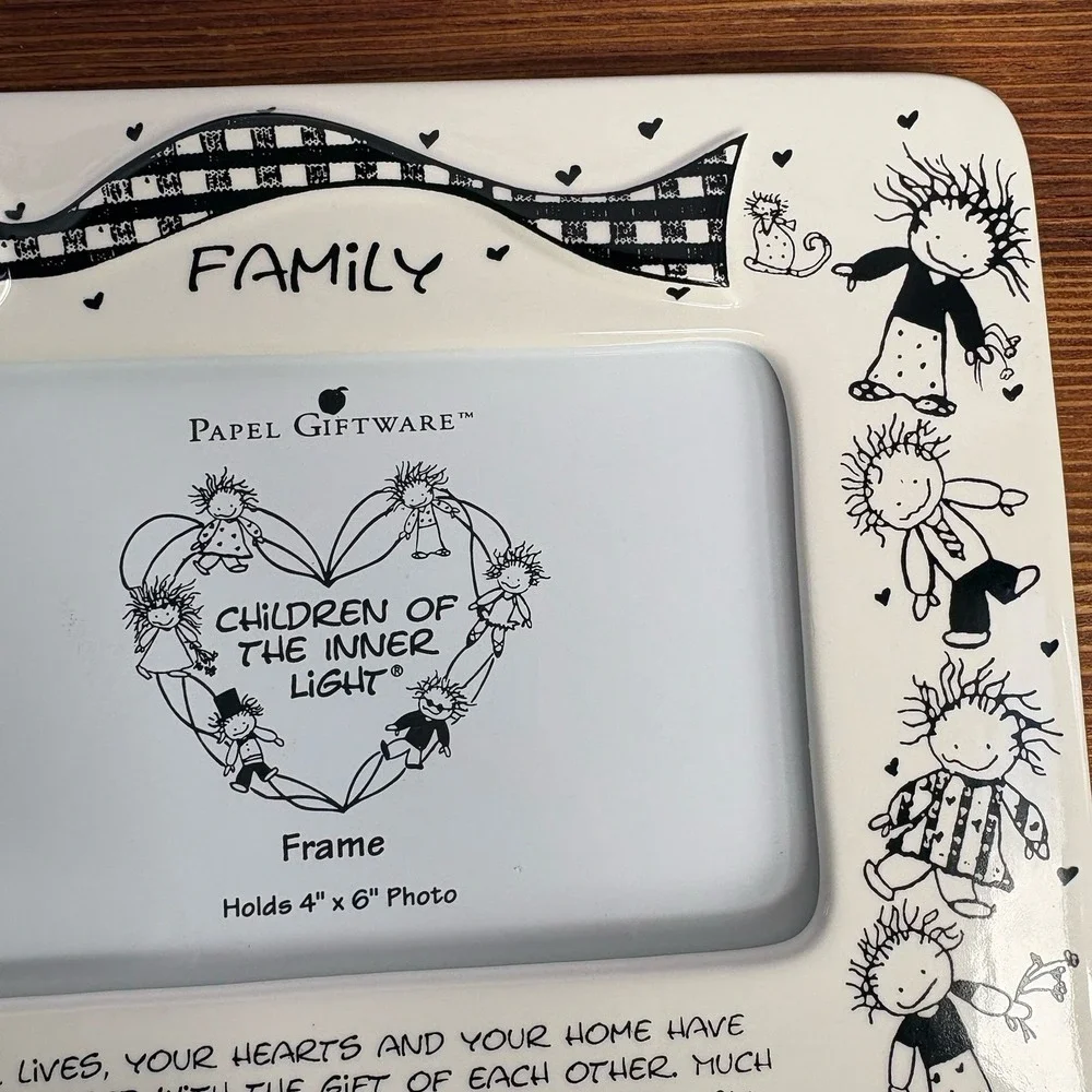 Papel Giftware Children of the Inner Light Family Picture Frame 4x6 Black White